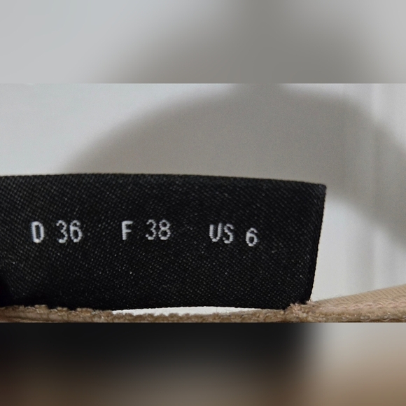 Akris Fitted Tank Top - Picture 3 of 7